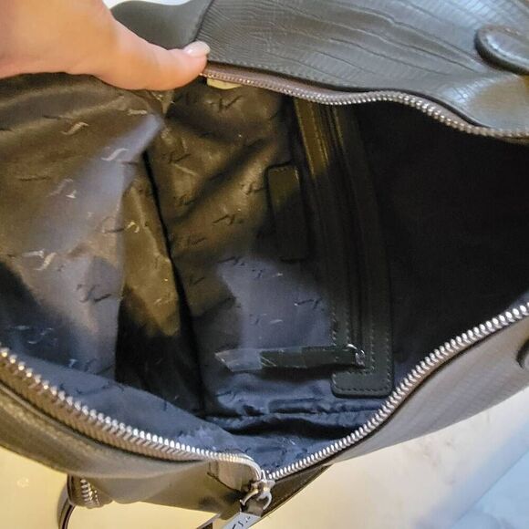 Simply Vera Vera Wang OLIVE GREEN Faux Leather Purse Backpack Handbag - Picture 4 of 8